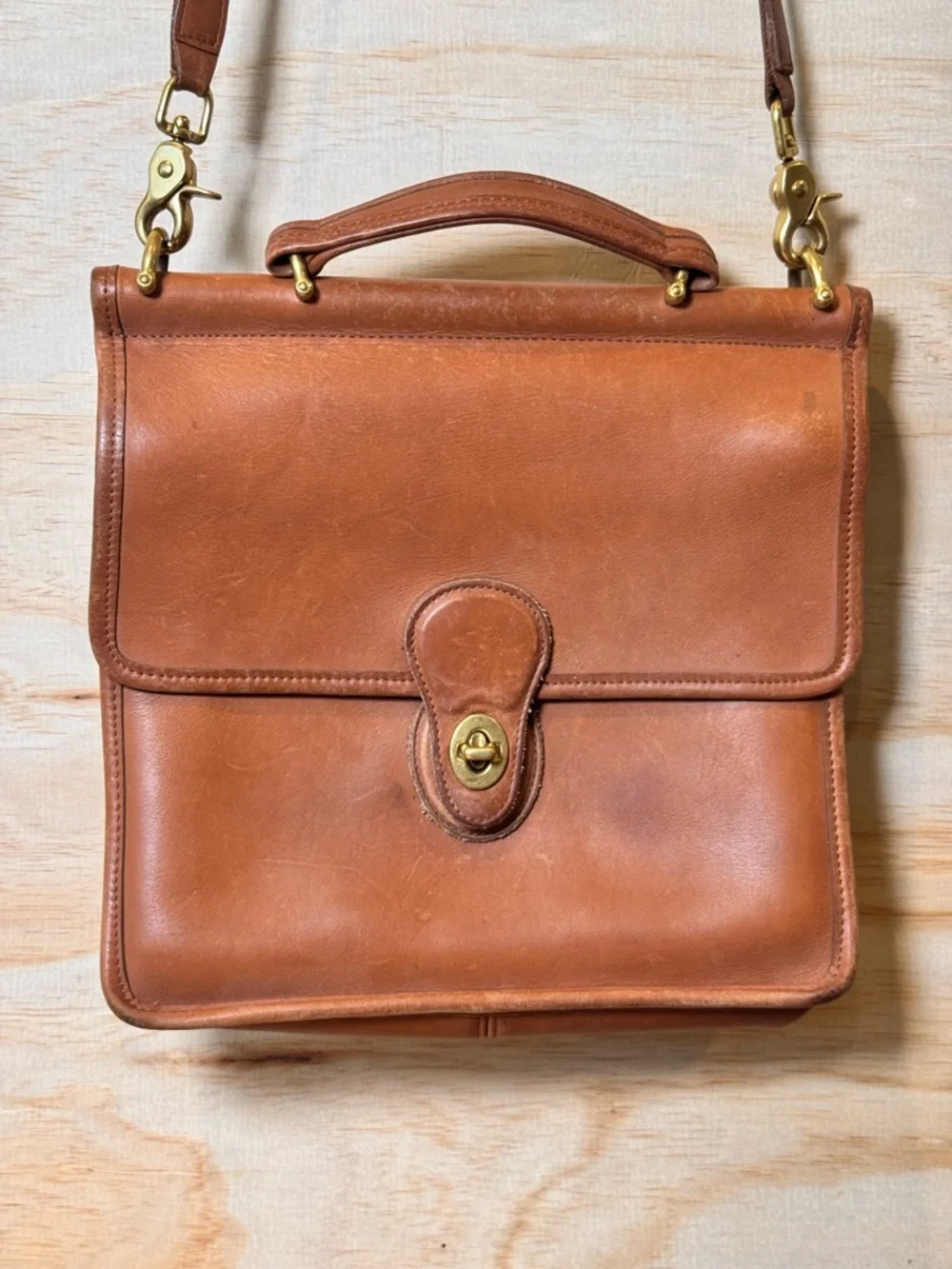 VTG COACH Rare Crossbody Leather Messenger Bag - Brown